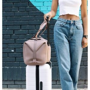 Dagne Dover Unisex Landon Carryall Bag Medium Dune Neoprene Travel vacation